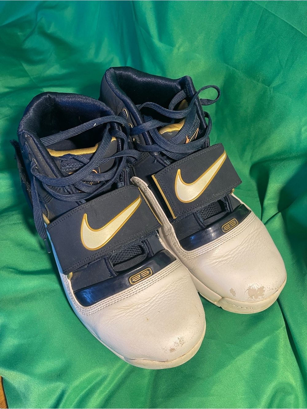 Nike Kids Navy, White & Gold Basketball Sneakers